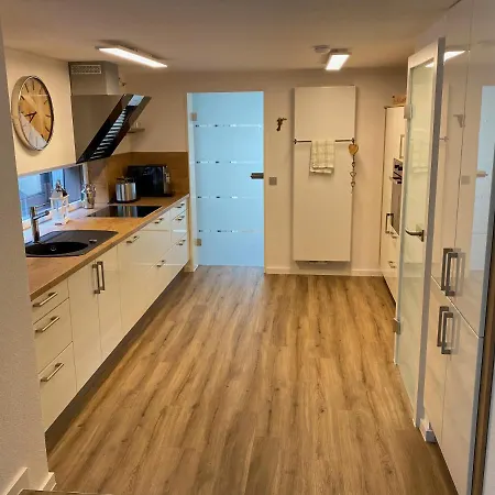 Katharina 4 Sterne Laut Dtv Wallbox 11kw * נידגן