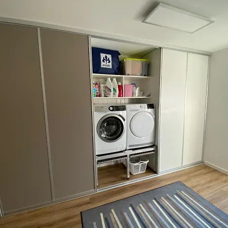 Katharina 4 Sterne Laut Dtv Wallbox 11kw