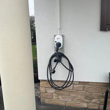 Katharina 4 Sterne Laut Dtv Wallbox 11kw